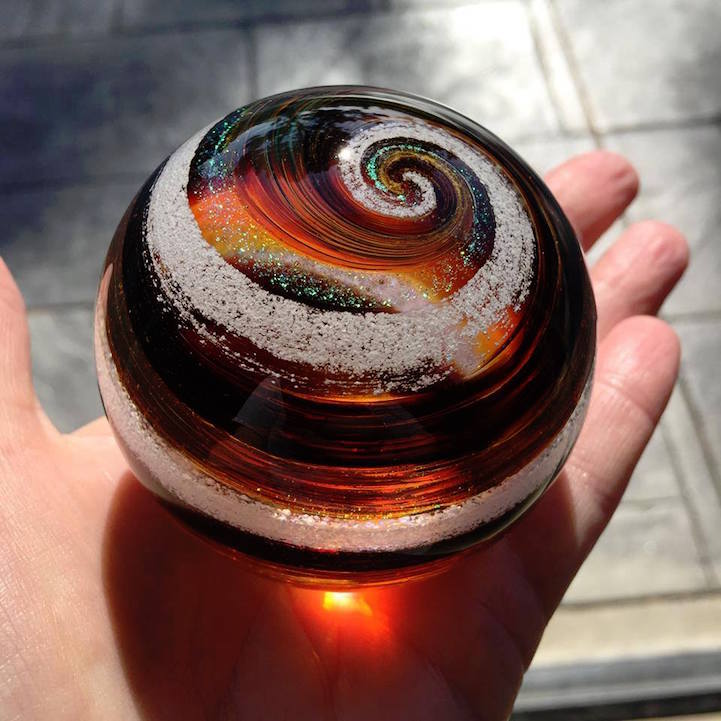 , Forget Caskets! This Company Will Swirl You Into Stunning Glass Art When You Pass away, #Bizwhiznetwork.com Innovation &Lambda;Ｉ