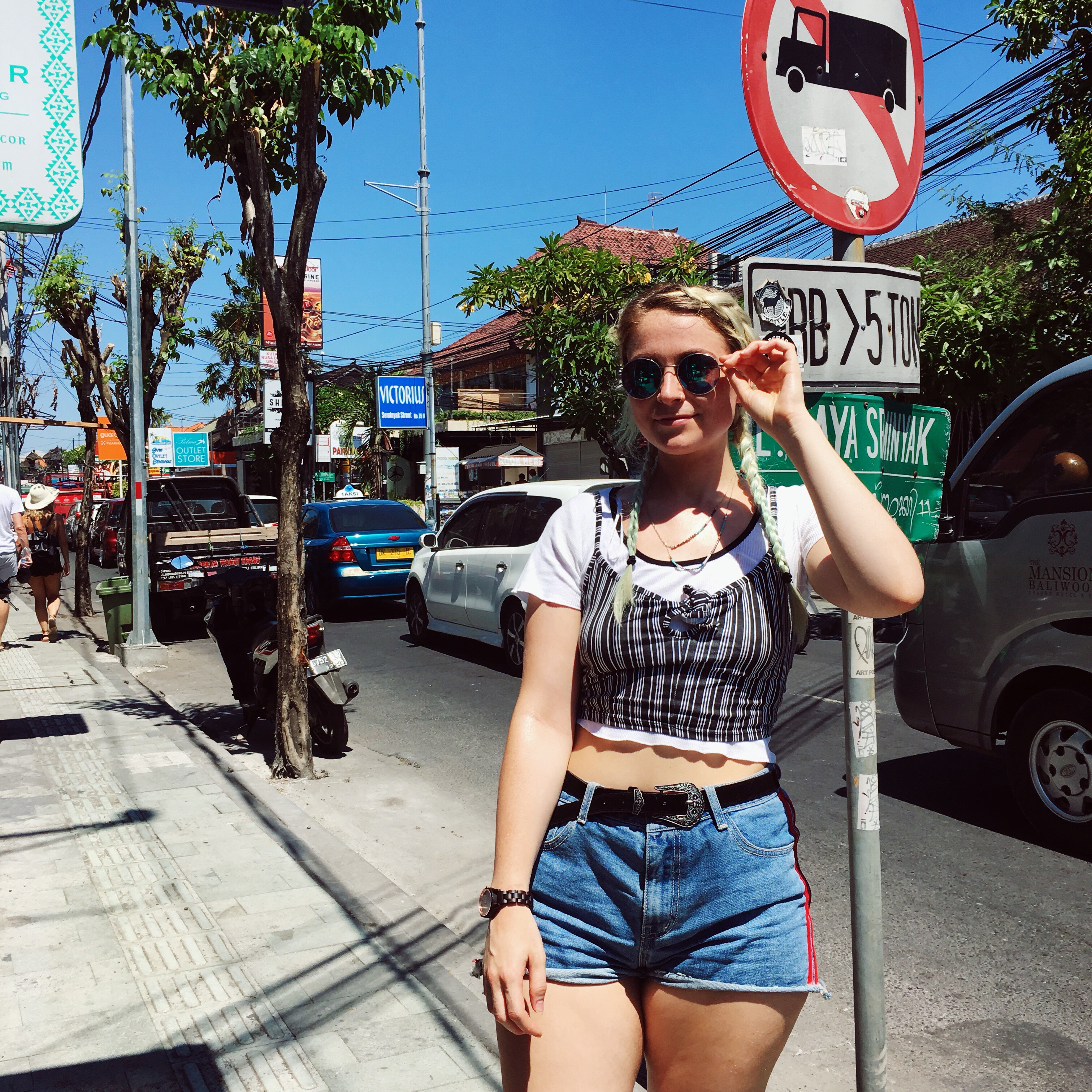 Builderall is paying me to travel the world